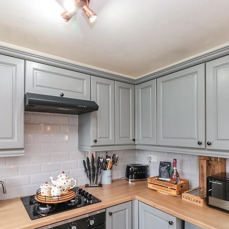 Rosemary Cottage Уитби Экстерьер фото