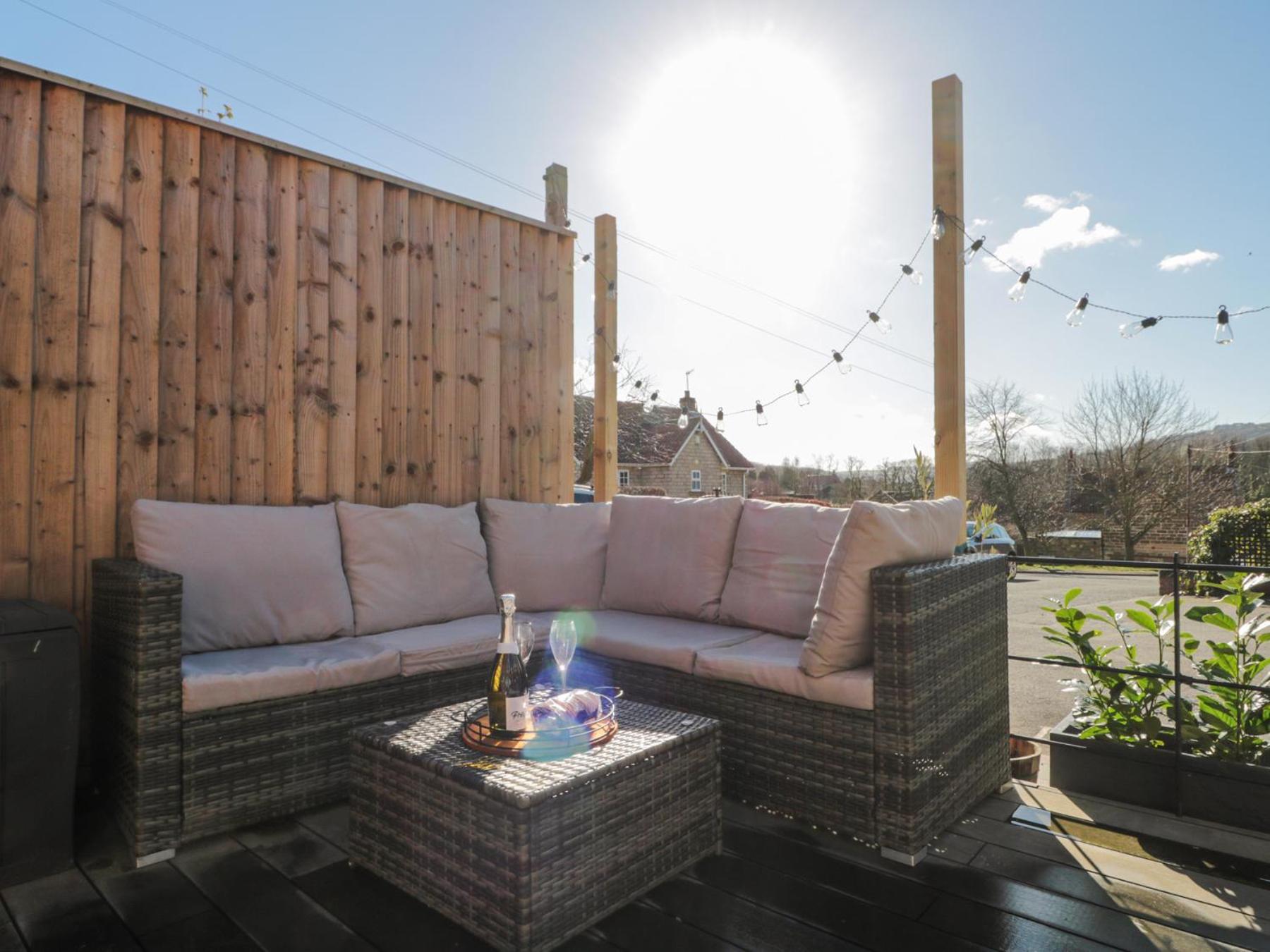 Rosemary Cottage Уитби Экстерьер фото